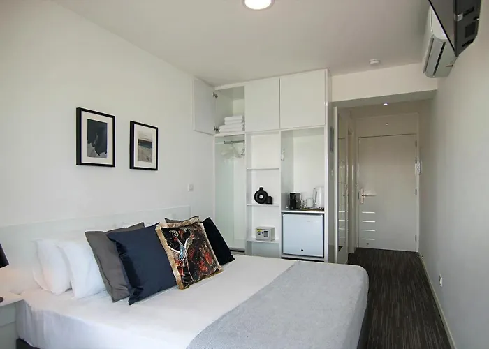 Phaedrus Living: Luxury 509 *